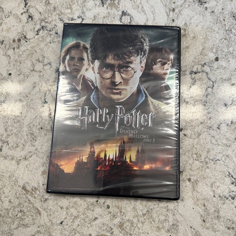 New- Harry‎ Potter and the Deathly Hallows Part 2 DVD